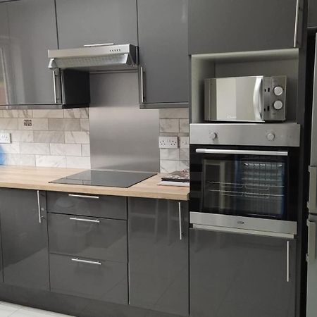 Studio With Private Kitchen Dublin Exterior foto