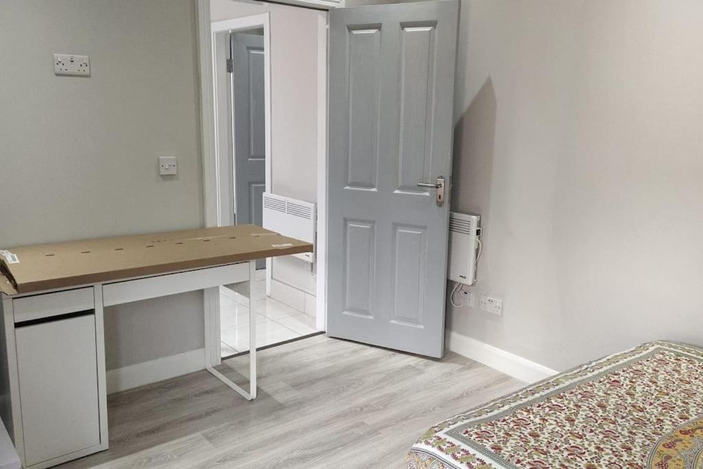 Studio With Private Kitchen Dublin Exterior foto